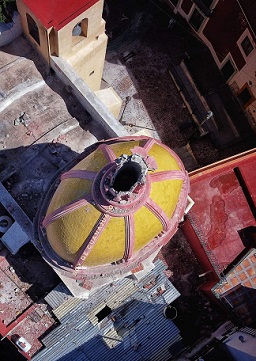 A más de cinco meses que cayó rayo en cúpula de templo de Pardo sigue sin ser restaurada