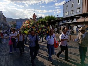 Fotógrafos de la capital acuden a la Basílica en peregrinación