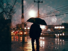 Pronostican lluvias de ligeras a moderadas hoy martes