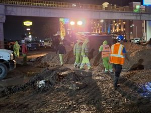 Continúan trabajos para restaurar daño provocado por socavón en carretera federal Silao-León