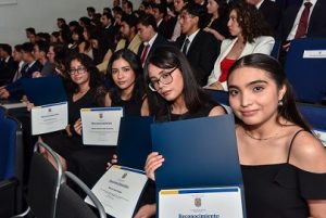 Egresa nueva generación de profesionistas de la División de Ciencias e Ingenierías del Campus León