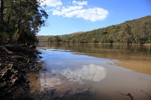 La fuga de agua de Presa de La Soledad tiene un impacto para la ciudad directo y doloroso