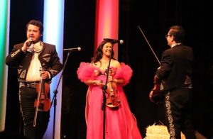 Júbilo y orgullo mexicano en la Velada de Gala del Mariachi UG